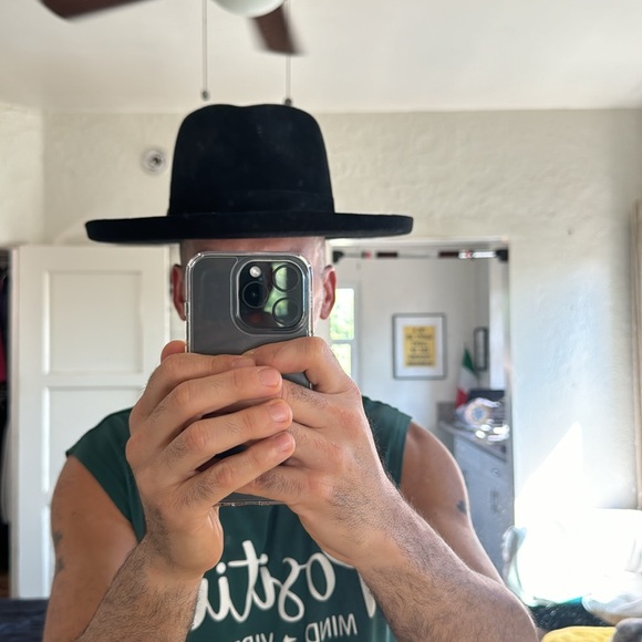 Black Wide Brim Fedora Hat - Picture 5 of 5